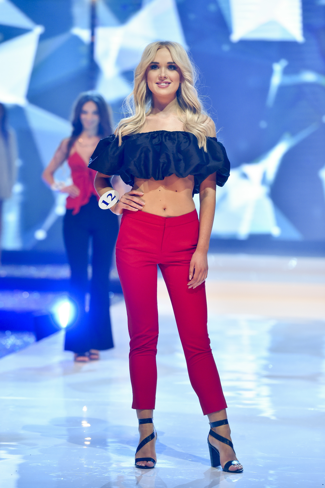 Miss Polonia Finalistki Miss Polonia 2020 Zaprezentowały Się W Pokazie Marki Lav Mag Outlet 2084